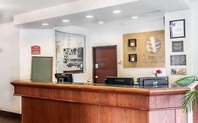 Comfort Inn & Suites Salem Northeast