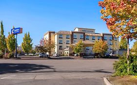 Comfort Inn & Suites Salem Northeast